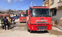 Hatay'da evde çıkan yangını itfaiye söndürdü