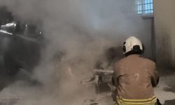 Hatay'da seyir halinde yanan 2 araç söndürüldü