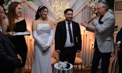 Kadınlar Lokali'nde nişan merasimi