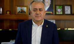 Lise öğrencisi kafedeki kavgada bıçaklandı, babası firari şüphelilerin yakalanmasını istedi