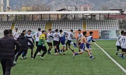 Liselilerin futbol turnuvasında kavga