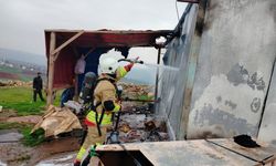 Reyhanlı'da konteyner yandı