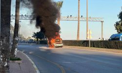 Mersin’de Seyir Halindeki Araç Küle Döndü