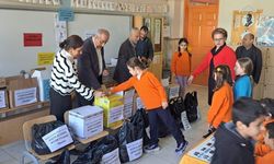 Defne'de 'Küçük Ellerden Büyük İyilik' projesi gerçekleştirildi