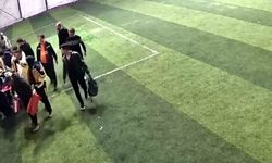Halı sahada oynarken göğsüne top isabet edince kalbi durdu, hastanede kurtarılamadı