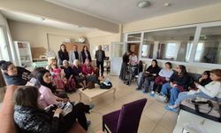 Hatay'da kuaförler Huzurevindeki vatandaşlara saç bakımı yaptı