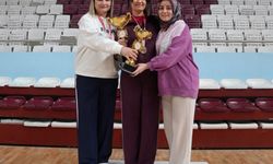 Hatay'da sağlıkçılar arasında masa tenisi turnuvası