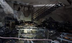 Mobilya atölyesindeki yangını itfaiye söndürdü