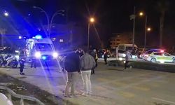 Motosiklete çarpan otomobil takla attı: 2 yaralı