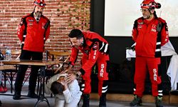 Muratpaşa'dan özel gereksinimli bireylere afet farkındalık eğitimi