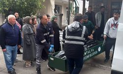 Oğlu evde ölü bulunan annenin feryadı: Anacığım kalk, torunun geliyor