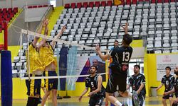 Osmaniye'de erkekler bölgesel voleybol ligi heyecanı