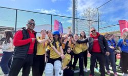 Osmaniye'de ilk kez düzenlenen genç kızlar kriket il seçmesi sona erdi