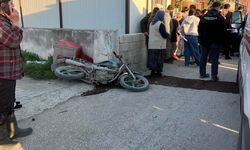 Otomobille çarpışan motosikletin sürücüsü yaralandı