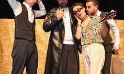 'Salaklar Sofrası' güldürdü