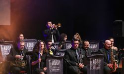 Sezen Aksu şarkıları konseri büyük beğeni topladı