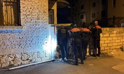 Tartıştıkları 2 komşuyu tüfekle yaraladılar