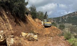 Toroslar Belediyesi kırsalda ulaşım güvenliğini artırıyor