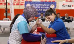Ünilig Bilek Güreşi Türkiye Şampiyonası Burdur'da başladı