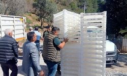 Üreticilere ipekböceği besleme tablası desteği