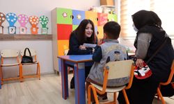 Akdeniz'de çocuklardaki gelişimsel risklere karşı test yapılıyor