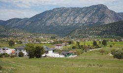 Bayatbademleri'nde imar tartışması