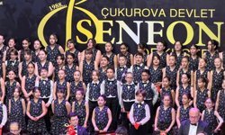 Çukurova Devlet Senfoni Orkestrası'nın '23 Nisan' konseri renkli anlara sahne oldu