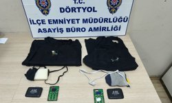 Ehliyet sınavında kopya düzeneğiyle yakalandılar