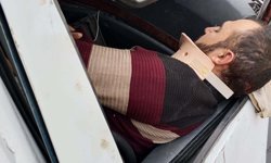 Elma yüklü çekici kanala devrildi: 1 yaralı