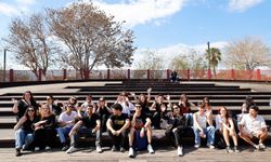 Erasmuslu gençlerden mini konser