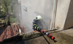 Ev yangını büyümeden söndürüldü