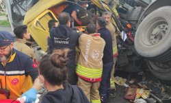 Hatay'da iki TIR çarpıştı: 3 yaralı