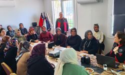 Kadın çiftçilere meyvecilik eğitimi