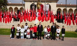 Mersin'de 23 Nisan Bayramı törenle kutlandı