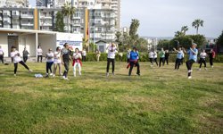 Mersinliler güne sabah sporu ile başlıyor