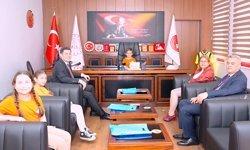 Öğrencilerden başsavcılığa 23 Nisan ziyareti