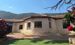 'Öğretmenin kızı geri kalınca sınıf da geri kaldı' şikayetine inceleme