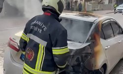 Osmaniye'de park halindeki otomobil yandı