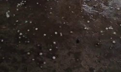 Osmaniye'de yüksek kesimlerinde dolu ve sağanak etkili oldu