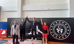 Serikli güreşçilerden 2 madalya