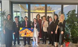 Vali Yavuz'un eşi Süreyya Yavuz, özel gereksinimli bireyleri misafir etti