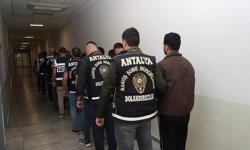 50 milyon lira dolandıran 14 şüpheli tutuklandı