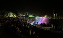 Adana'da açık hava sahnelerinde sanat ve müzik dolu sezon
