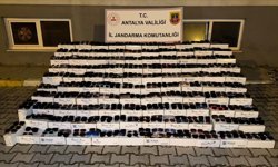 Alanya'da 10 bin kaçak güneş gözlüğü ele geçirildi