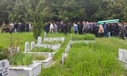 Çekyattan düşen Bertuğ öldü, sinir krizi geçirip hastaneden ayrılan babası kazada hayatını kaybetti