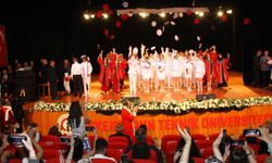 Denizci adaylarının mezuniyet sevinci