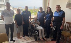 Emekli polise, meslektaşlarından anlamlı destek
