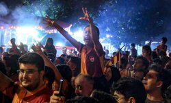 Galatasaray'ın şampiyonluğu Adana'da kutlandı