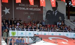 Gençlik ve Spor Bayramı'nı coşkuyla kutladılar