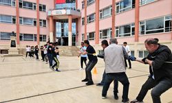 Lisede geleneksel kavurma şenliği